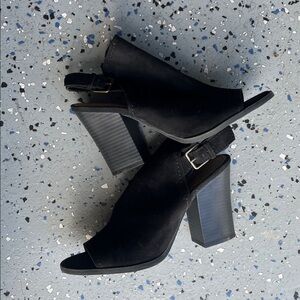 American Eagle Black Peep-Toe Suede Heels